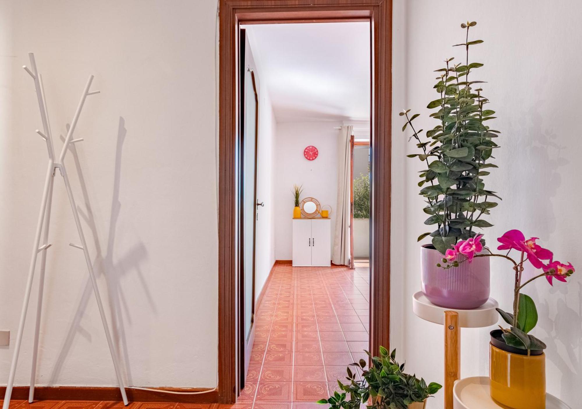 Landi 1 - 2 Camere, Parcheggio, Balconi, Vicino Al Centro Appartement Pisa